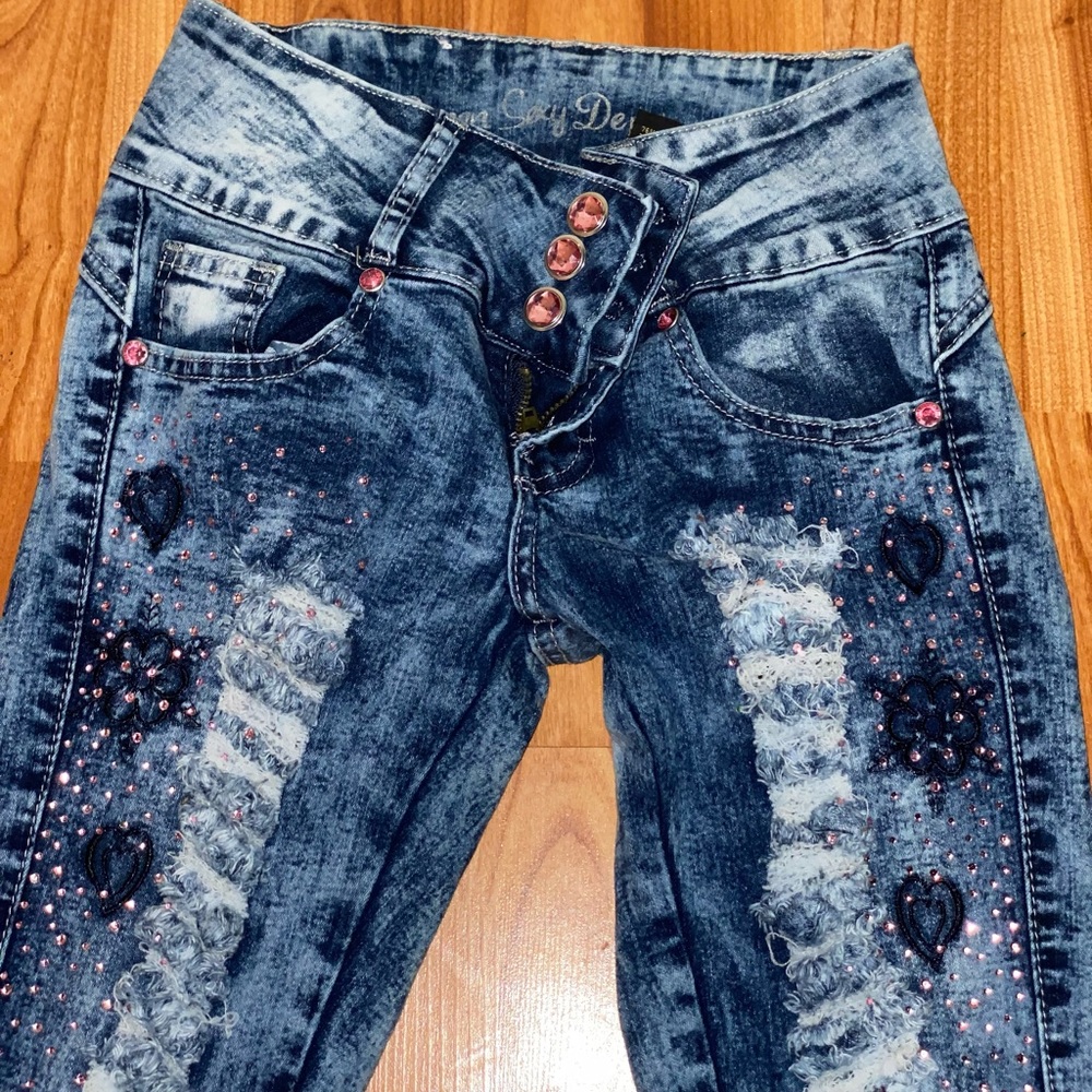 Jeans